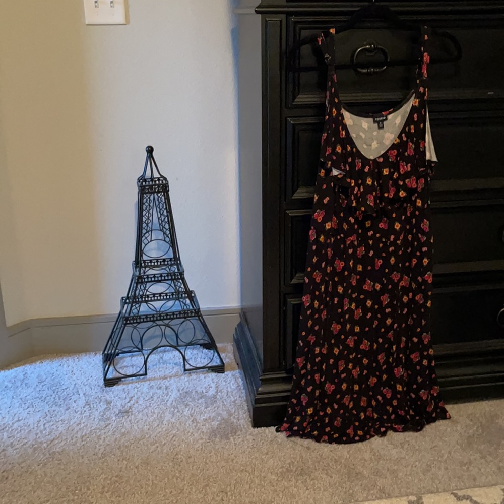 Black floral plus size dress
